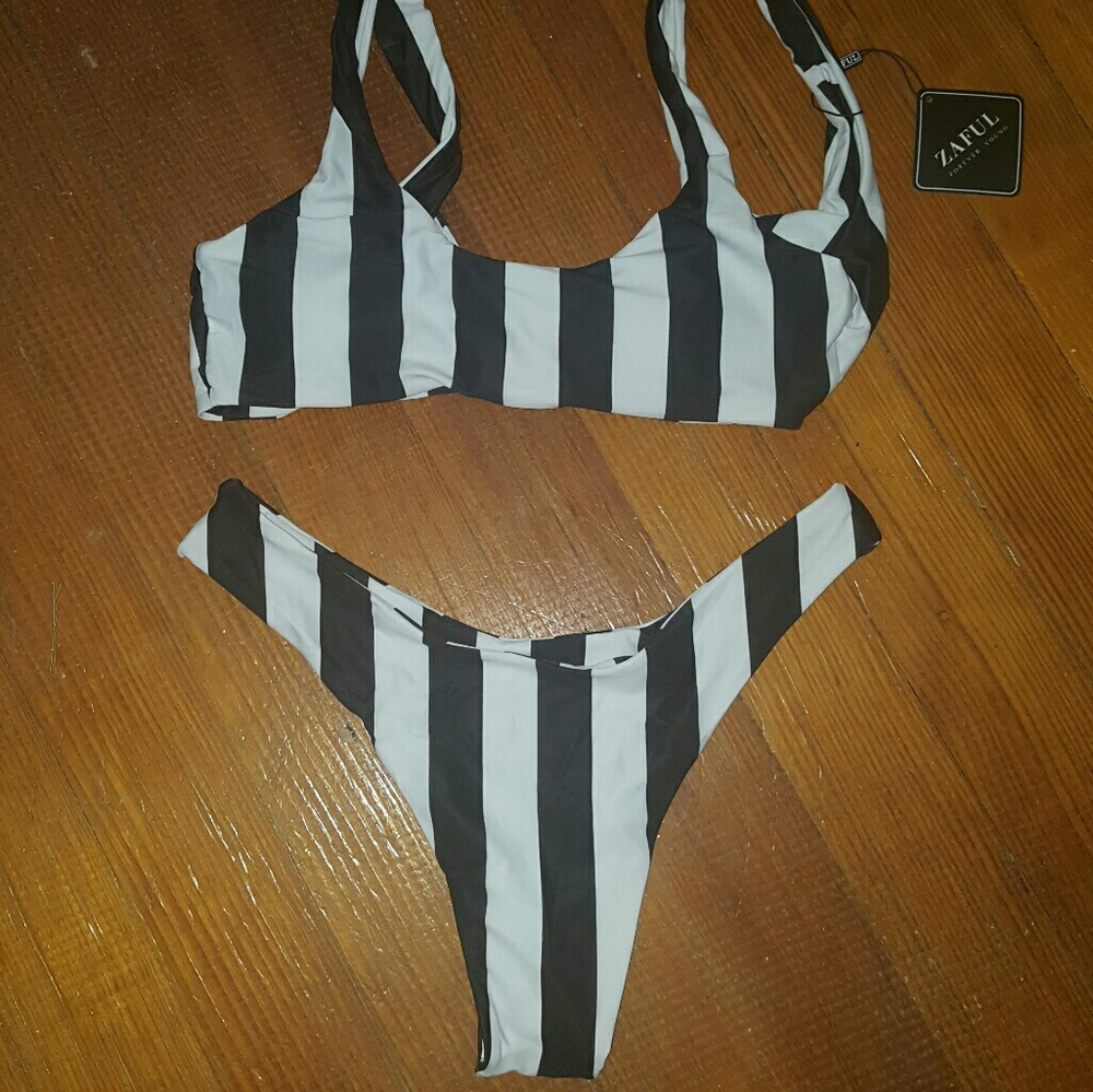 Zaful Knot Striped Bikini